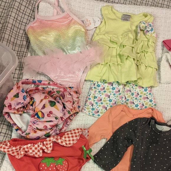 Baby Girl Lot 0-3 Months - 14 pieces - Picture 3 of 5